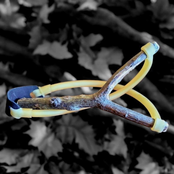 Vtg Handcrafted Ironwood Tubular Rubber Handle Target Hunting Slingshot - Picture 1 of 2